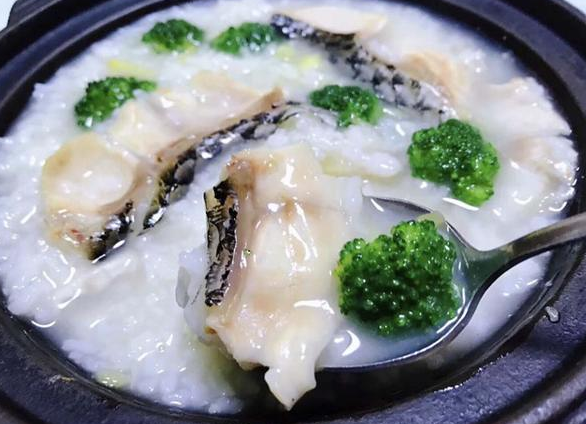 夏季补血养颜注重饮食疗法