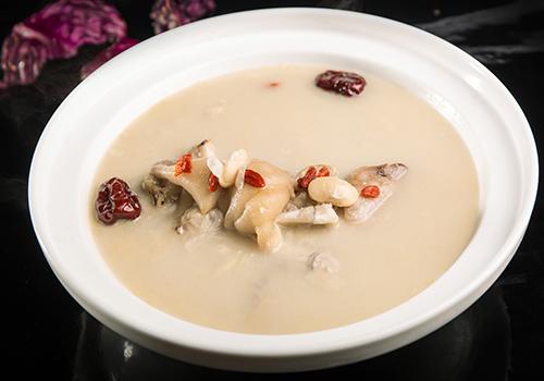 炖鱼胶 炖鱼胶
