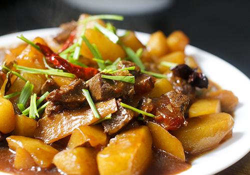 土豆炖牛腩 土豆炖牛腩