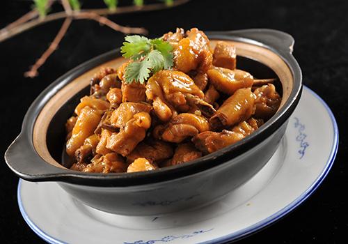 土豆炖鸡 土豆炖鸡