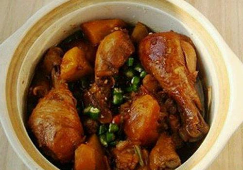 鸡腿炖土豆 鸡腿炖土豆