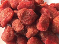 草莓干的功效与作用