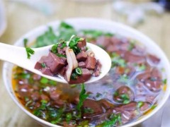 鸭血汤