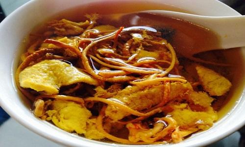 虫草花煲汤