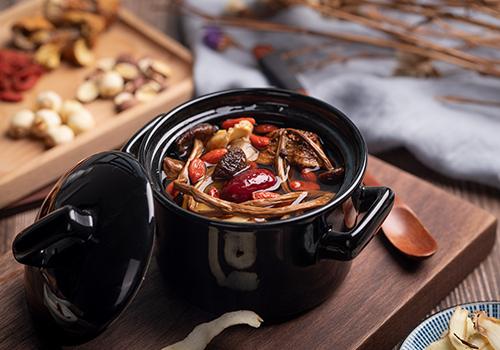 茶树菇炖鸡汤 茶树菇炖鸡汤