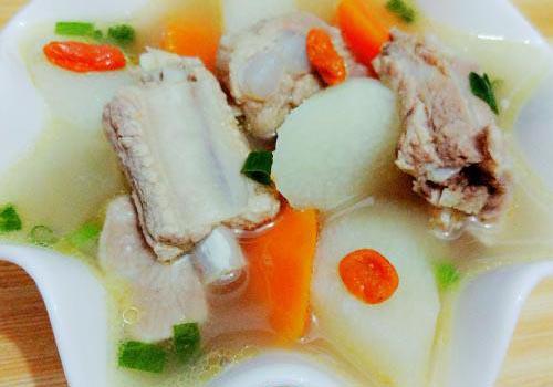 山药胡萝卜排骨汤