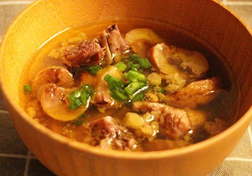 栗子煲鸡汤