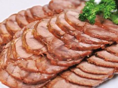 卤牛肉用什么肉 如何自制卤牛肉