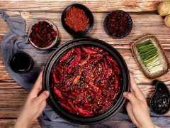 自制辣椒油可以放多久 辣椒油怎么做才能又辣又香