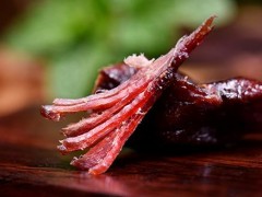 风干牛肉干怎样看真假 牛肉干怎么做