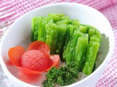 苦瓜有什么功效 吃苦瓜要注意什么