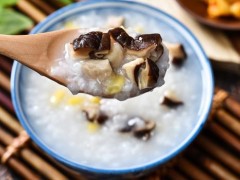 痛经吃什么食物能缓解 吃这些帮你缓解痛经