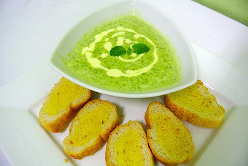 菠菜鸡蛋汤