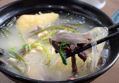 鸭血粉丝汤