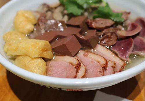 鸭血粉丝汤
