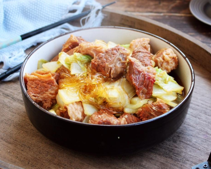白菜炖肉隔夜能吃吗 白菜炖肉的做法