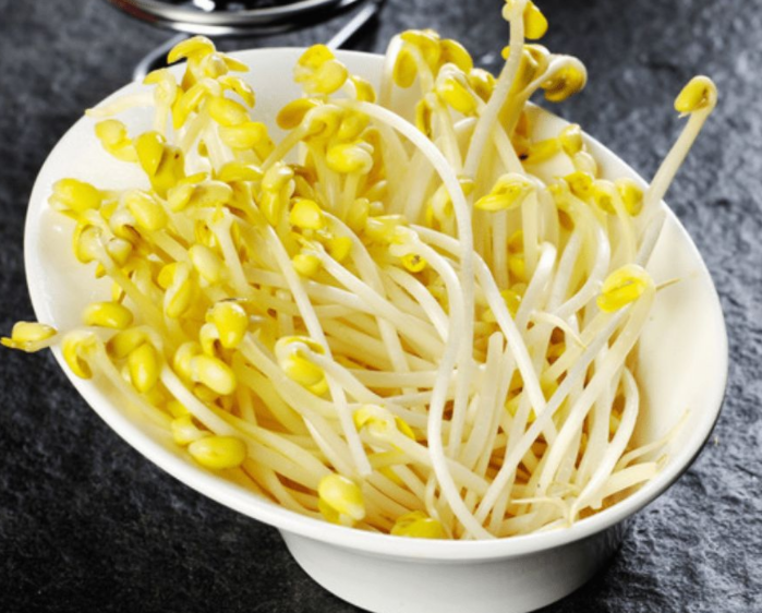 黄豆芽变绿了还能吃吗 黄豆芽变绿是什么原因