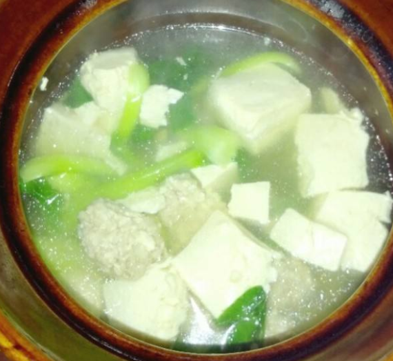 芹菜的药用价值 养血补需效果佳
