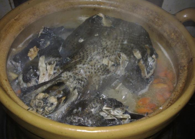 保健药膳治疗更年期女性月经紊乱
