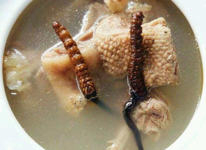 养生达人的冬季养生药膳