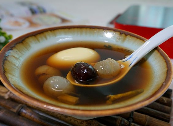 缓解女性经期不适的11个食疗方
