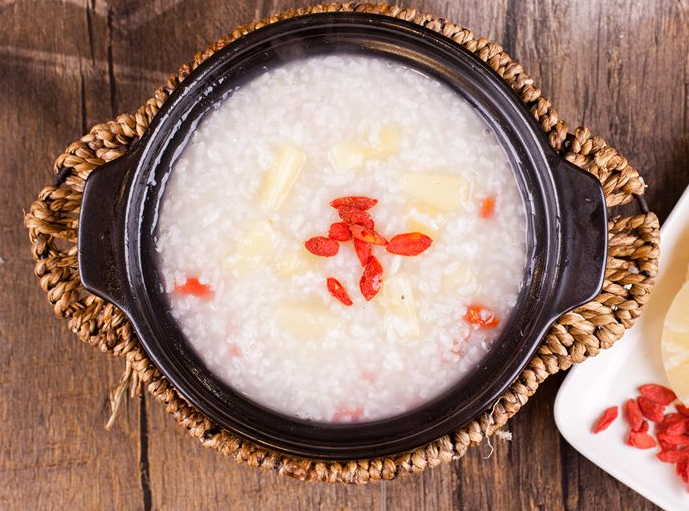 近视眼怎么恢复 六款药膳还你清晰双眸