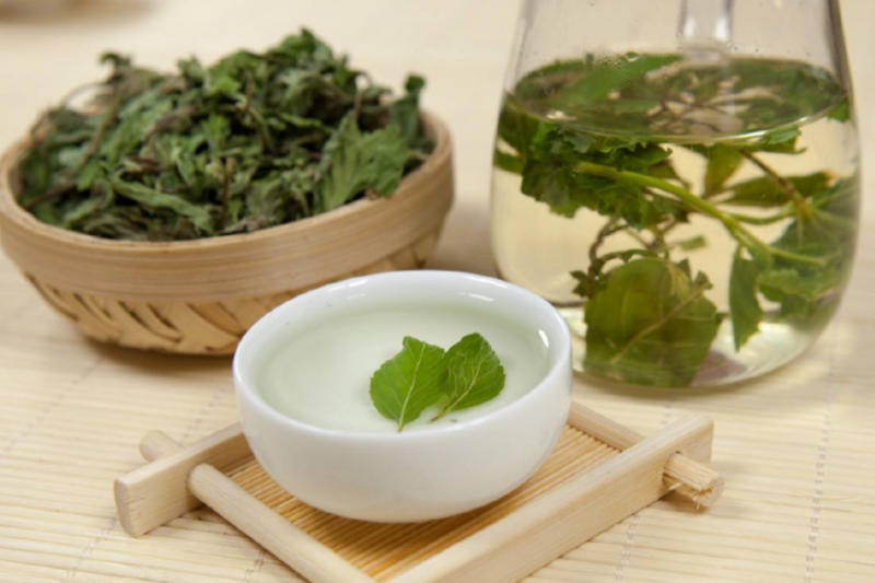 清热解暑就喝竹叶薄荷茶