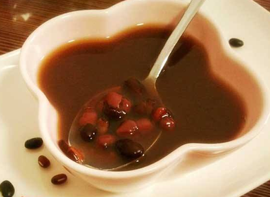六款药膳食疗 促进头发的生长又防止脱发