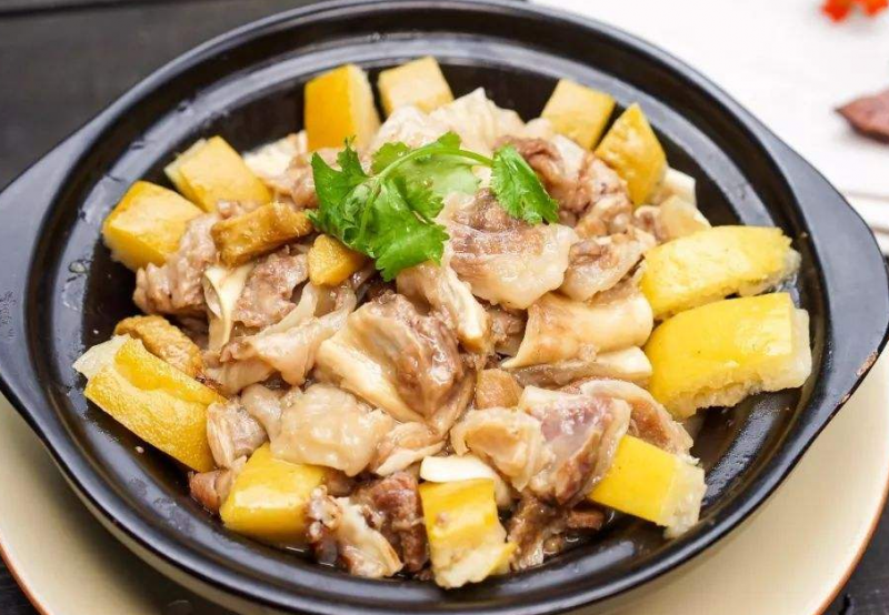 寒冬煲沙田柚炖猪肉化痰止咳