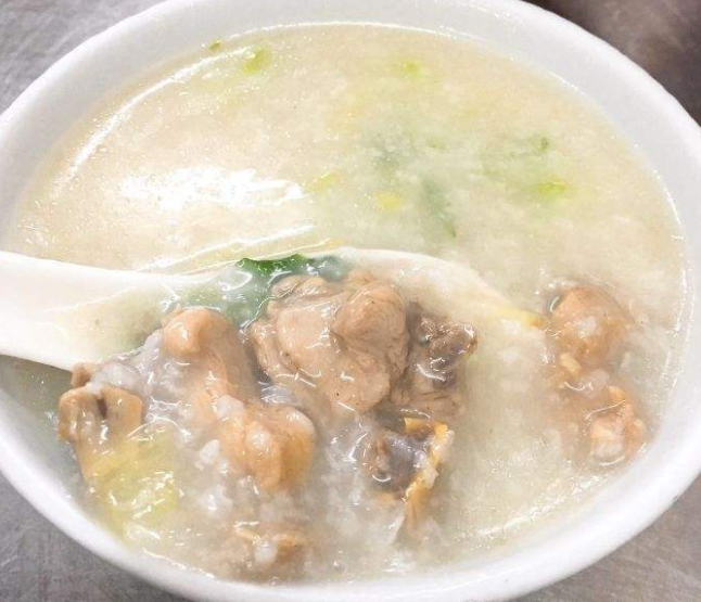 常食豆浆滑鸡粥可除热补血