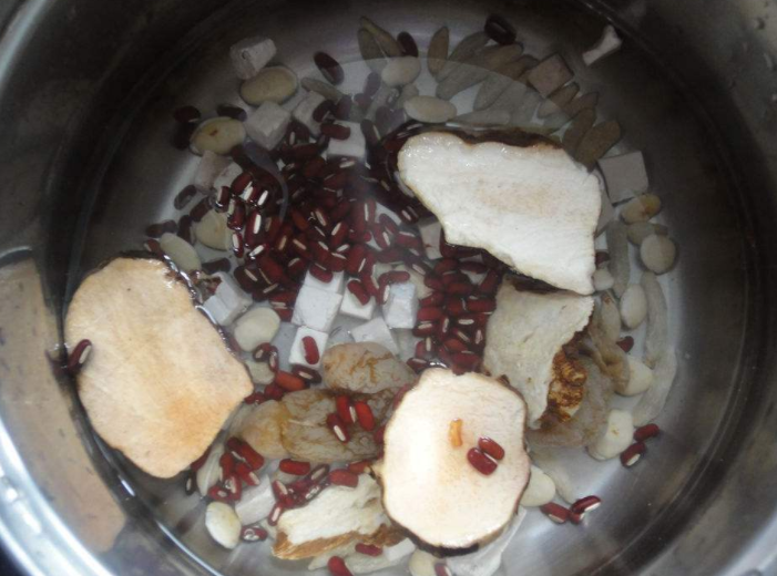 去斑养颜的八种高效食疗法