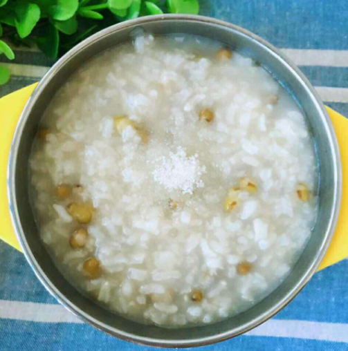 消暑降温食用药膳粥