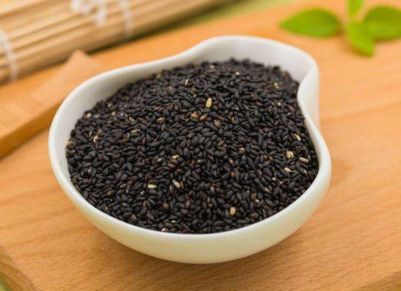 吃什么东西养发生发 这5种食物对头发好