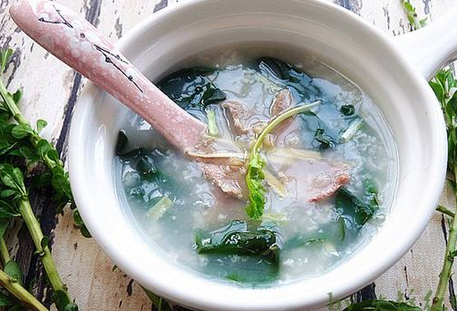急性气管炎药膳方杷叶粥