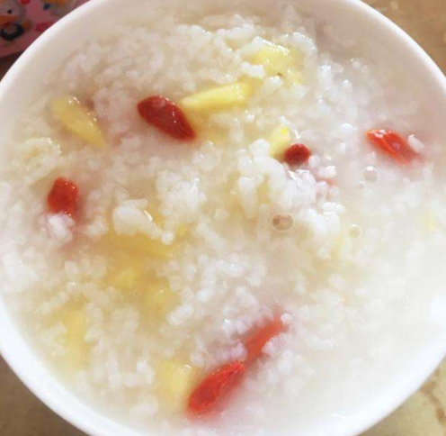 牙龈上火怎么办