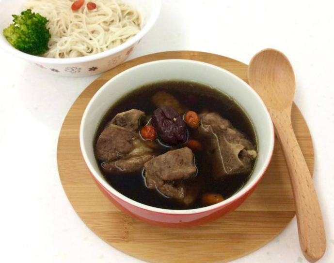 吃什么补血 荐五款女性补血养颜的食疗方法