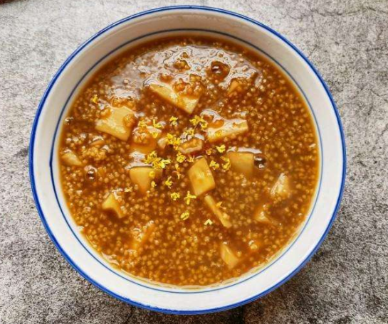 喉咙痛怎么办 4大药粥滋养润喉