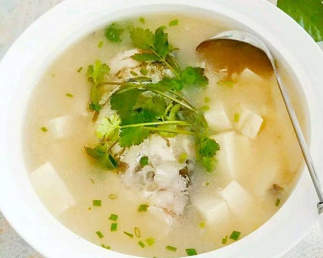 口臭怎么办 7个食疗方还你清新口气