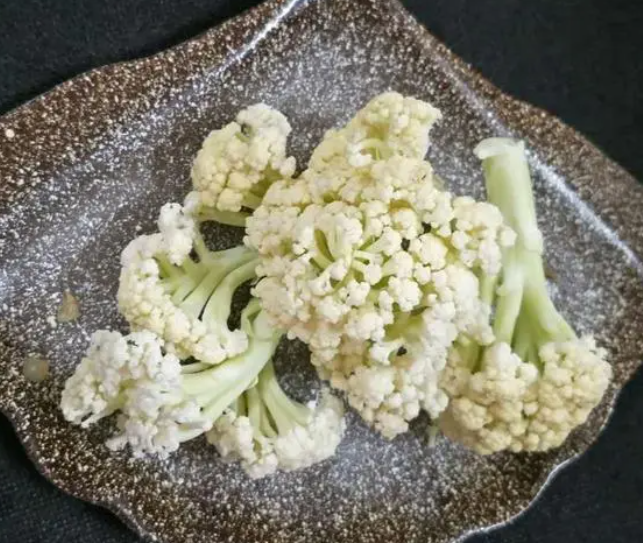 痛风如何治疗 服用维C可有效预防痛风发作