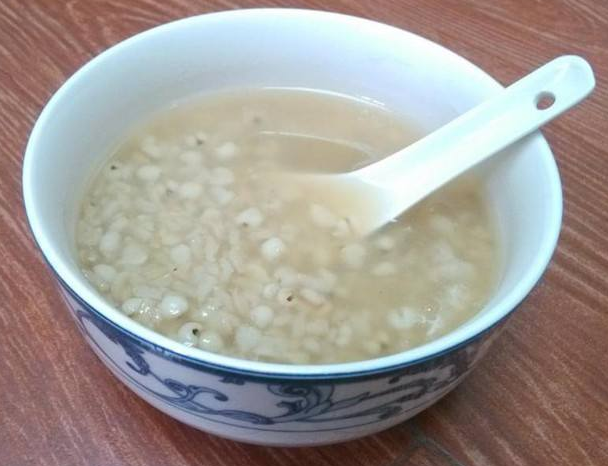 腹泻难受？这些食物帮你摆脱腹泻