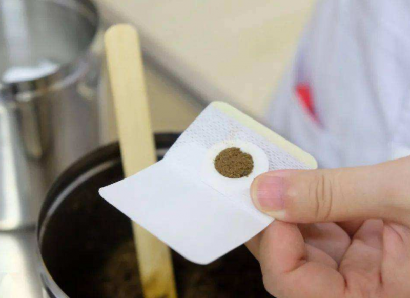 三伏贴什么时候贴几点贴 三伏贴怎么贴贴哪里去湿气