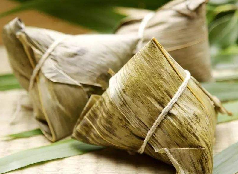 冷冻的粽子是煮还是蒸 冷冻的粽子要先解冻吗