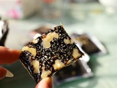 宝宝黑白颠倒睡觉怎么调整