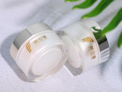 怎么祛斑最有效果？祛斑的最好的方法选它