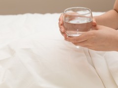 产后老是口渴是什么原因 多跟这三个因素有关