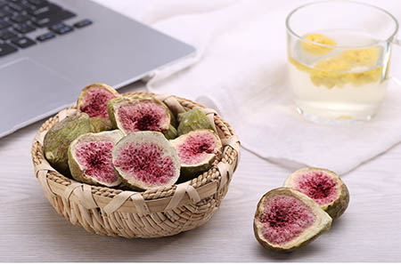 1)酸性食品 1)酸性食品