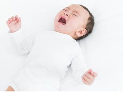 狐臭是怎么引起的？怎么样治疗狐臭？