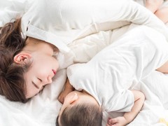 8个月孕妇昏迷不醒！医生检查完，却偷偷报警！