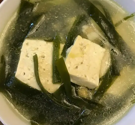 豆腐海带汤的功效与作用 海带豆腐汤的禁忌