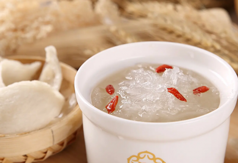 燕窝的功效与作用禁忌 吃燕窝的最佳时间